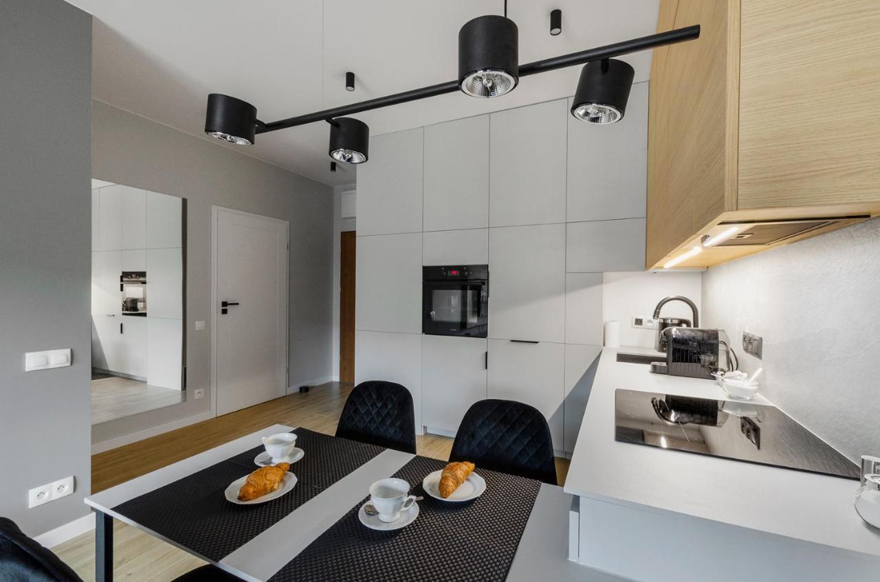 לודז' Apartament Manufaktura Centrum Z Klimatyzacja מראה חיצוני תמונה