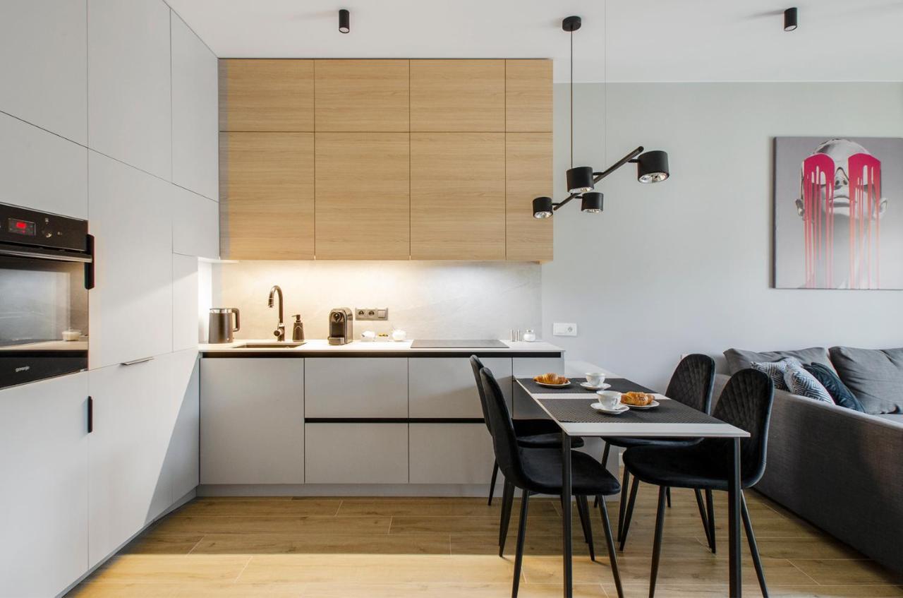 לודז' Apartament Manufaktura Centrum Z Klimatyzacja מראה חיצוני תמונה